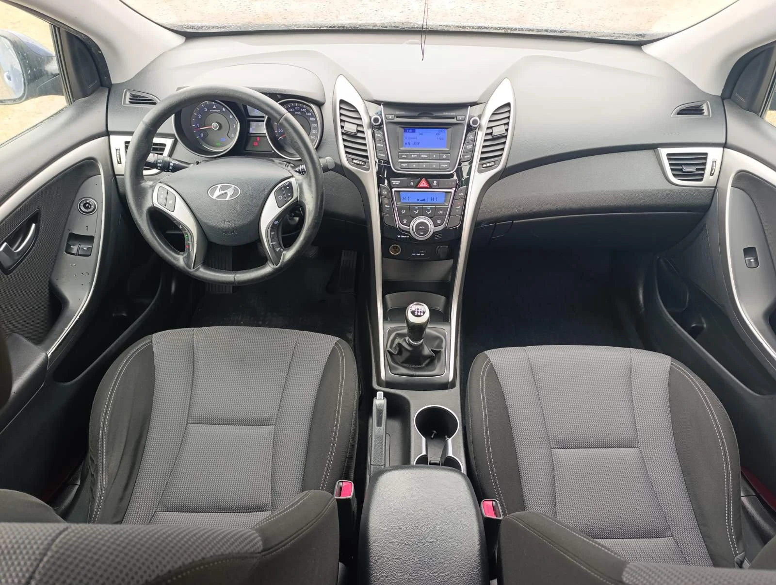 Hyundai I30 1.4i, снимка 11 - Автомобили и джипове - 54868760