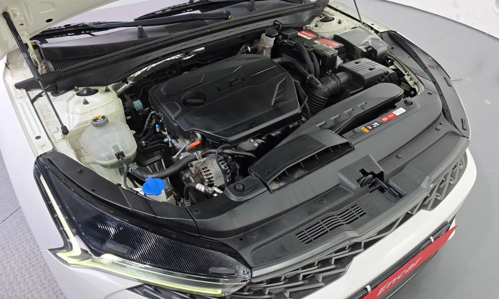 Kia K5 2.0 LPG/ПОДГРЕВИ/LANE ASSIST, снимка 6 - Автомобили и джипове - 54869112