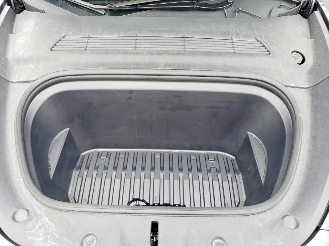 Tesla Model Y Очакван внос !, снимка 13 - Автомобили и джипове - 54913999