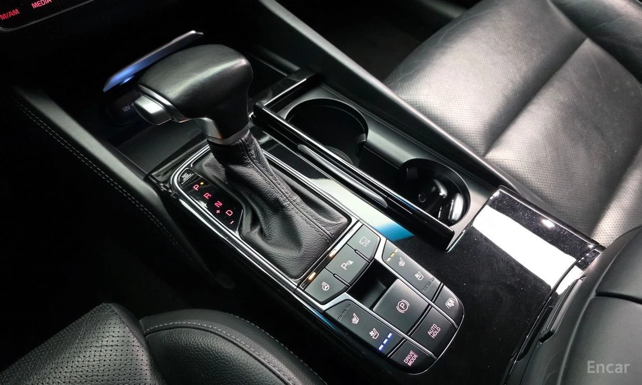 Kia K7 * КРАЙНА ЦЕНА ДО БЪЛГАРИЯ * АВТОКРЕДИТ, снимка 14 - Автомобили и джипове - 55541728