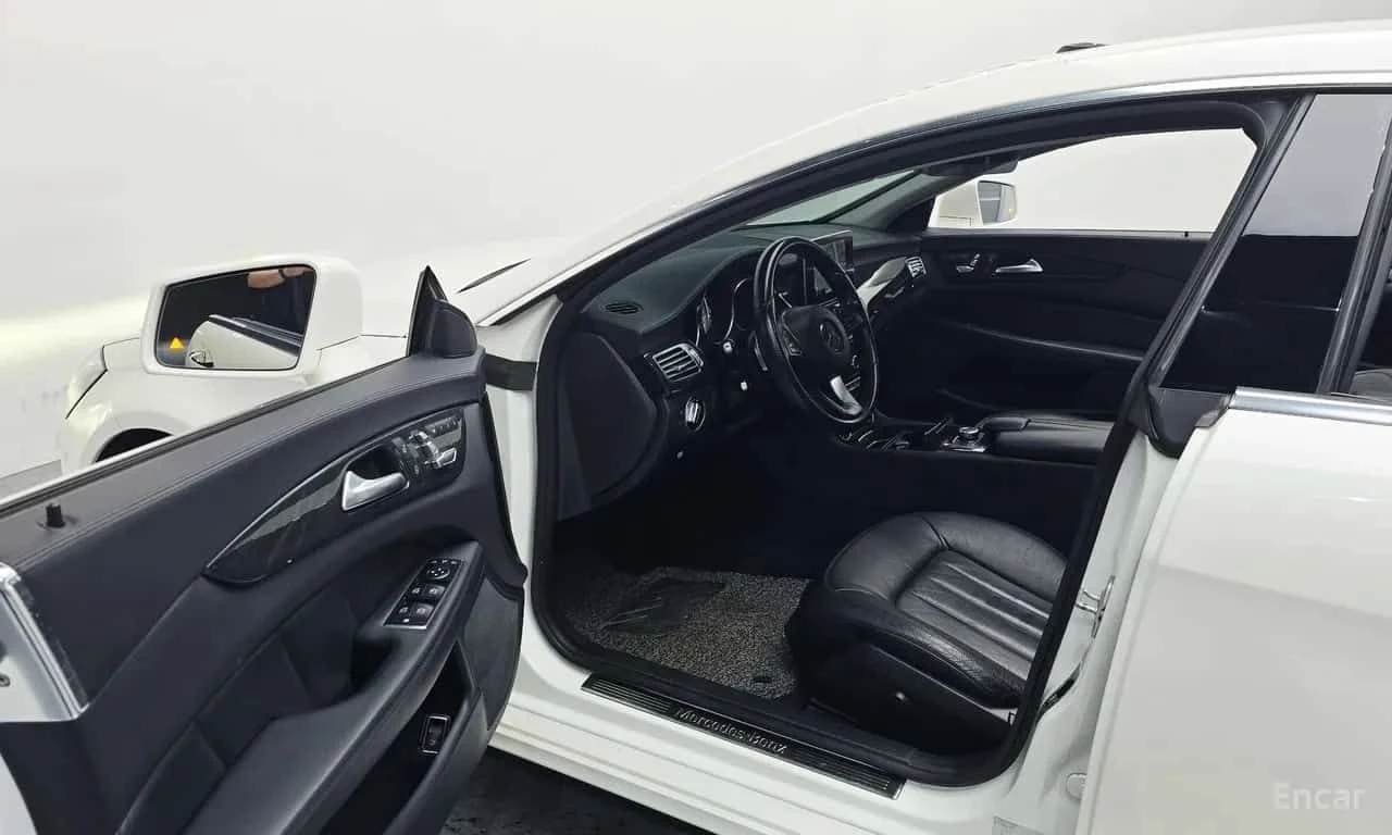 Mercedes-Benz CLS 250 * CLS250 Bluetec 4MATIC * CARFAX * ЦЕНА ДО БГ, снимка 5 - Автомобили и джипове - 55544950