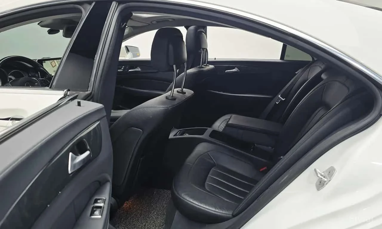 Mercedes-Benz CLS 250 * CLS250 Bluetec 4MATIC * CARFAX * ЦЕНА ДО БГ, снимка 13 - Автомобили и джипове - 55544950