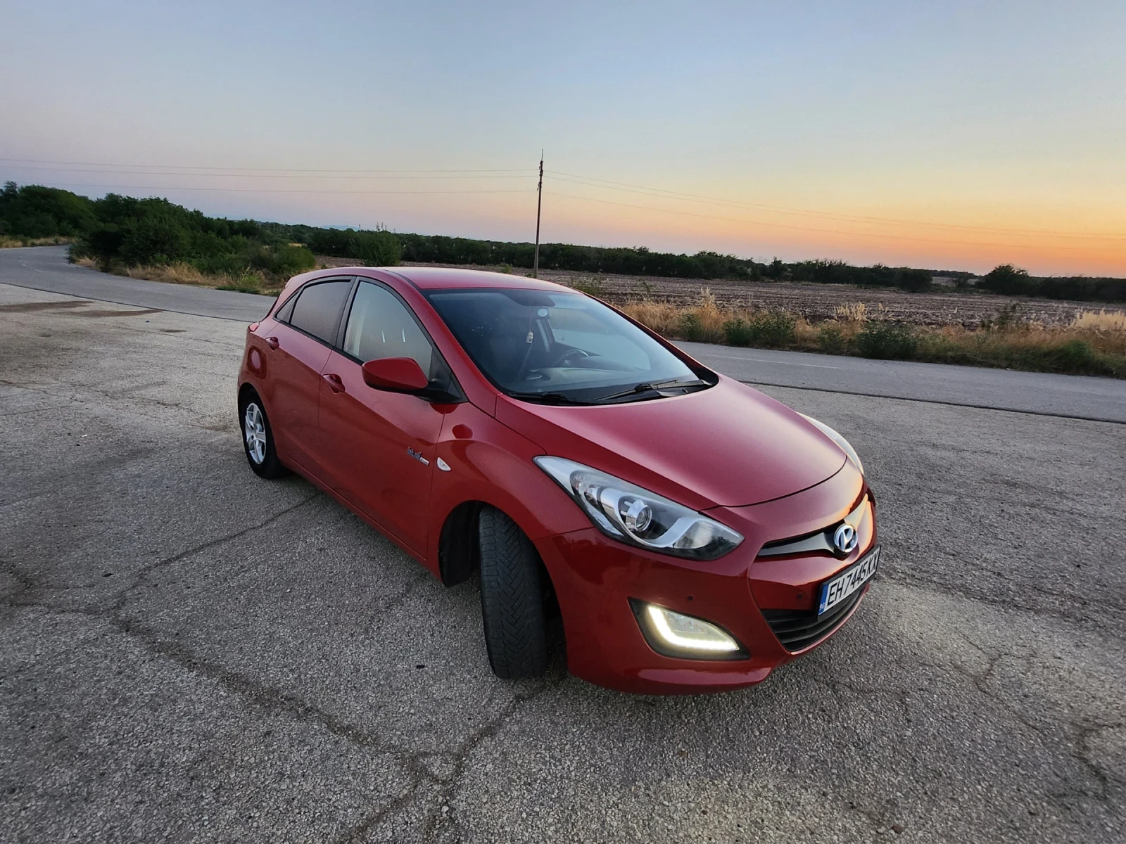 Hyundai I30 /Сервизна история/EURO 5B/128к.с., снимка 3 - Автомобили и джипове - 55658518