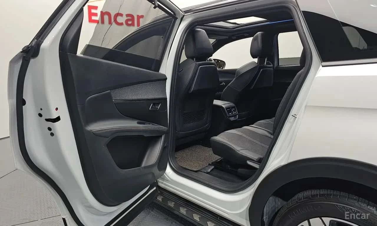 Peugeot 5008 * 1.5 BlueHDi GT Line * ЦЕНА ДО БГ, снимка 15 - Автомобили и джипове - 55708999