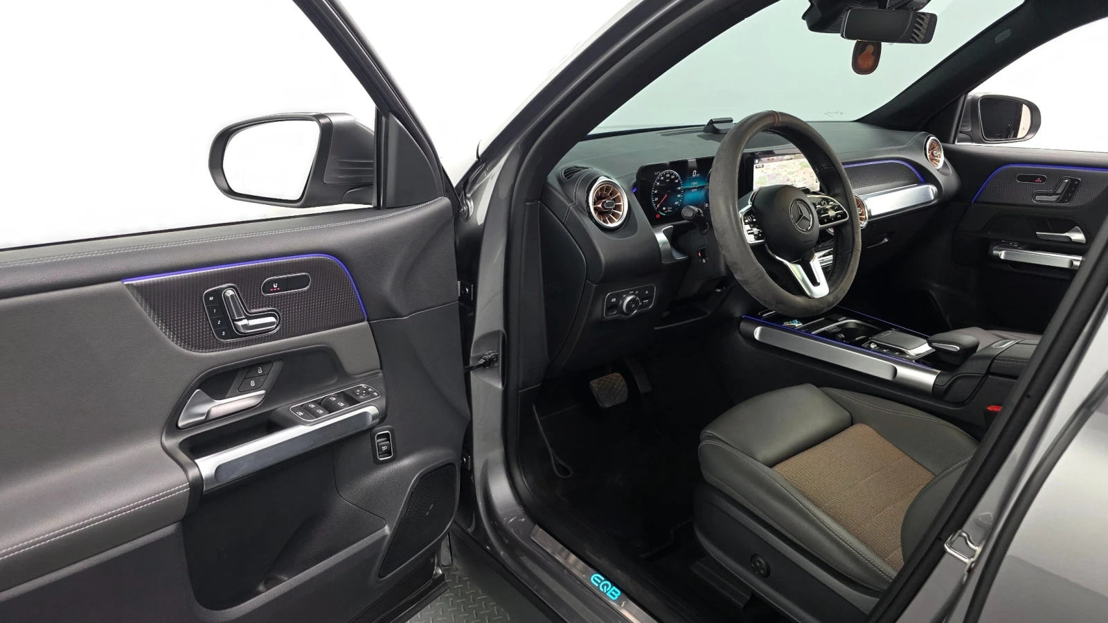 Mercedes-Benz EQB 300 4matic, снимка 7 - Автомобили и джипове - 56015016