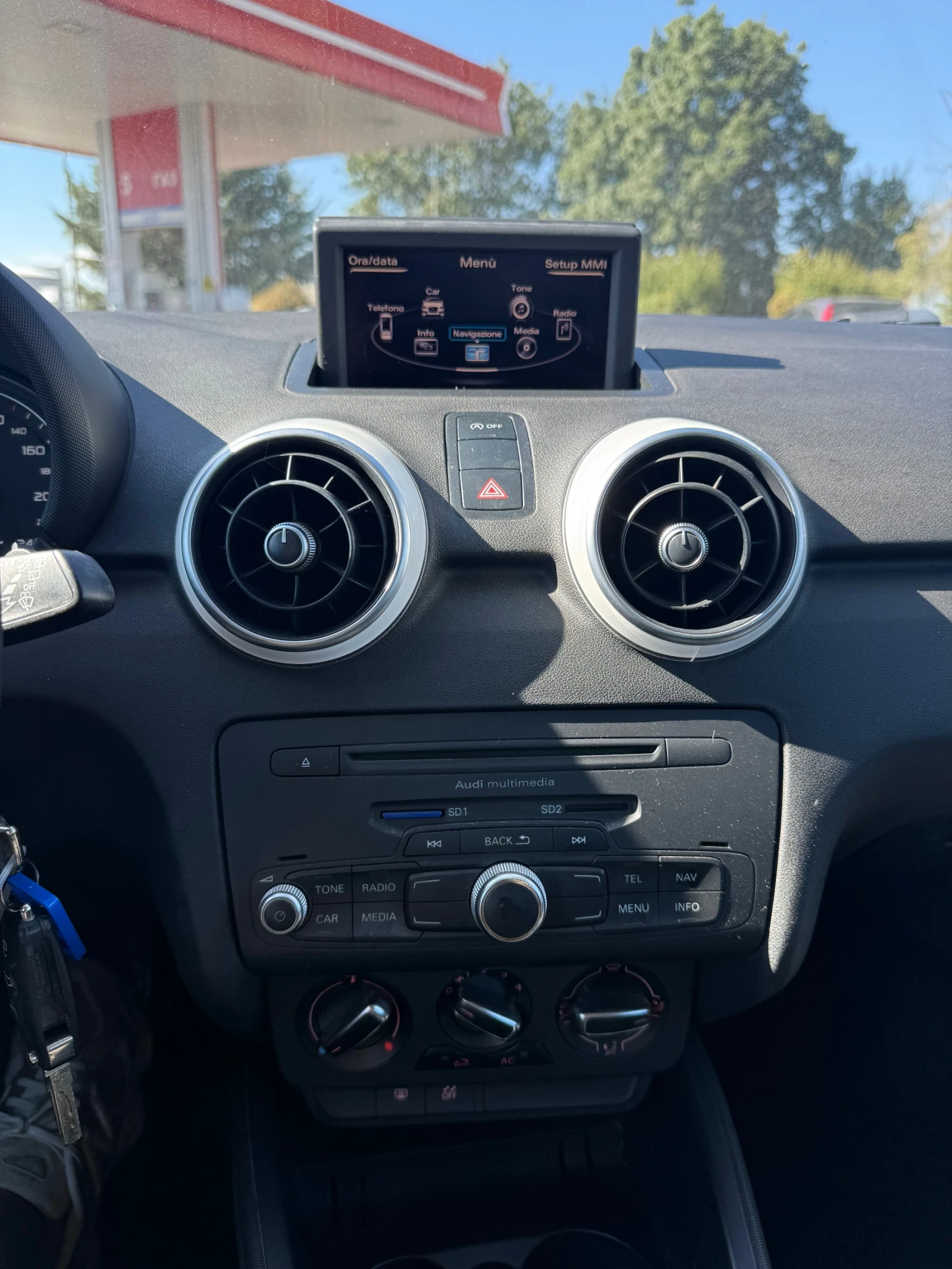 Audi A1 1, 6TDI S-line, снимка 12 - Автомобили и джипове - 56093093
