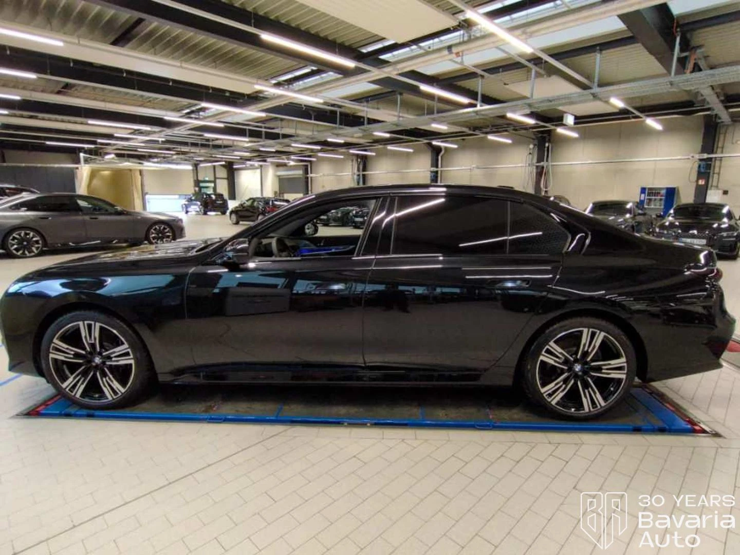 BMW 740 d xDrive M Sport Paket, снимка 2 - Автомобили и джипове - 56135225