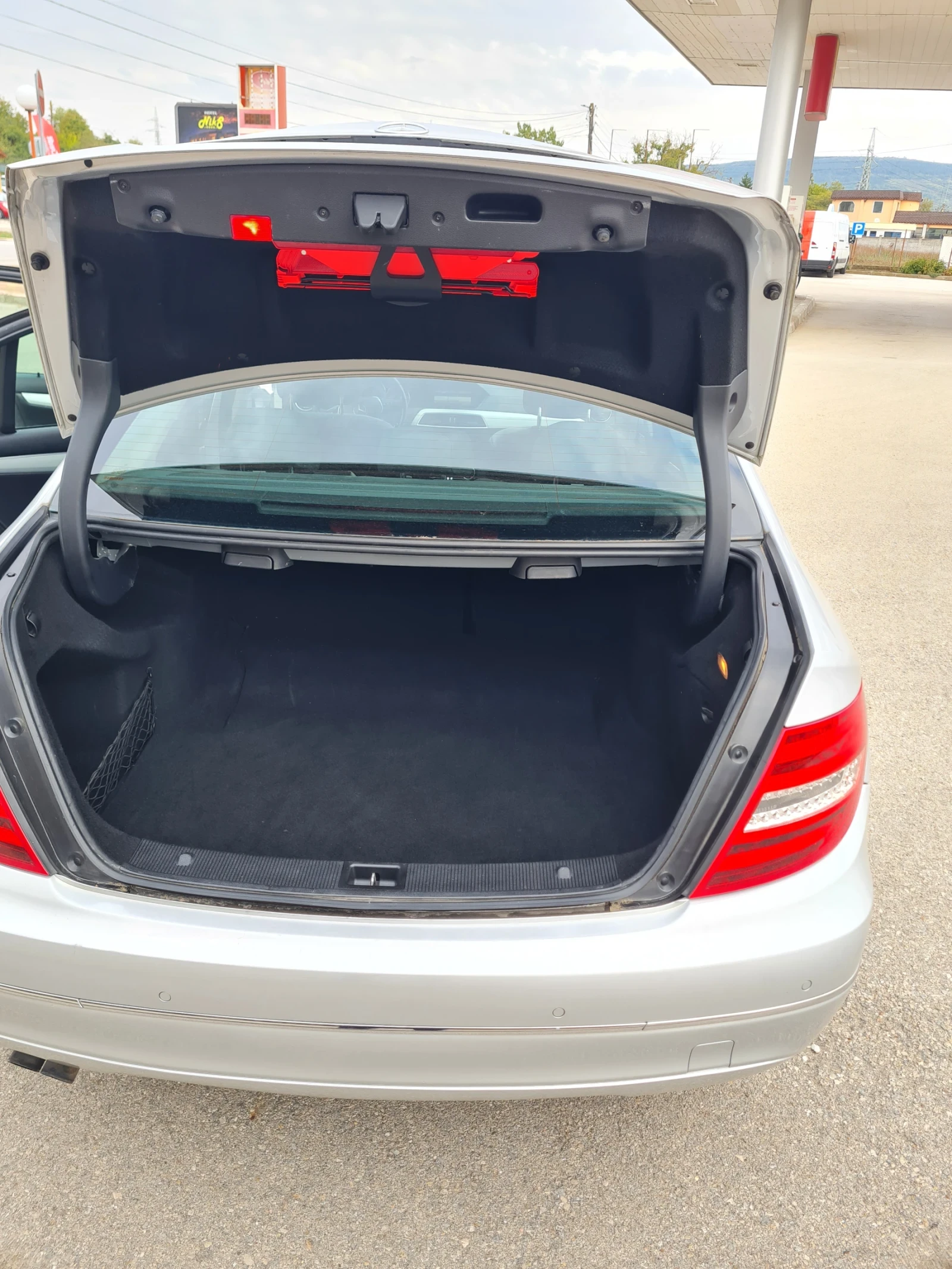 Mercedes-Benz C 180 С 180  2.2 CDI 2013г. Автоматик , снимка 7 - Автомобили и джипове - 56303098