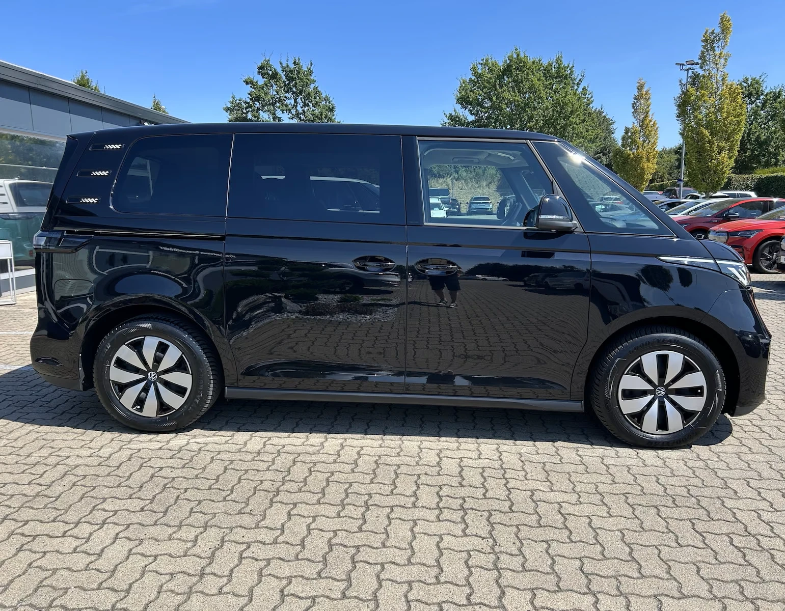 VW ID.Buzz 77kW* PRO* LED* KEYLESS* CARPLAY*  | Mobile.bg � ����������� 2