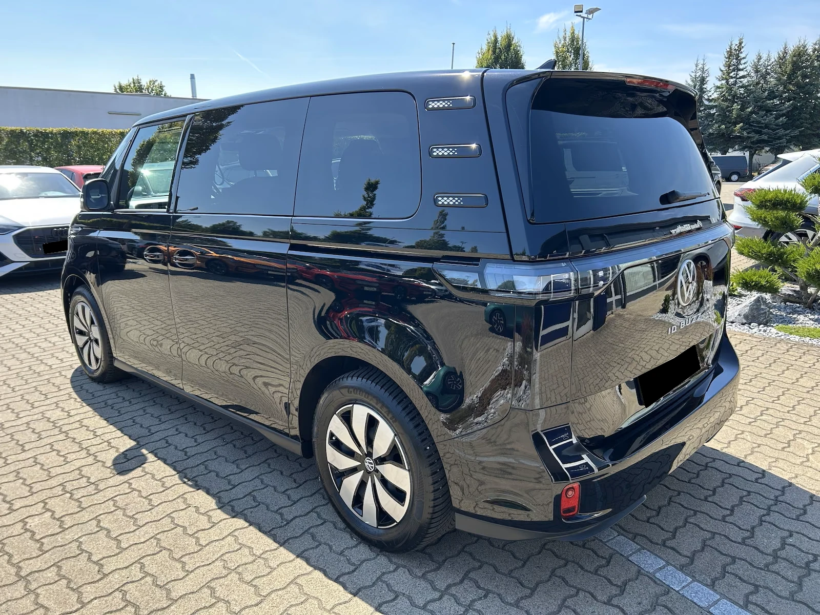 VW ID.Buzz 77kW* PRO* LED* KEYLESS* CARPLAY*  | Mobile.bg � ����������� 6