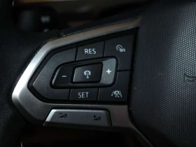 VW Tiguan R-LINE / 4x4 / КОЖА / ПАНОРАМА / ЦЕНА ДО БГ , снимка 17