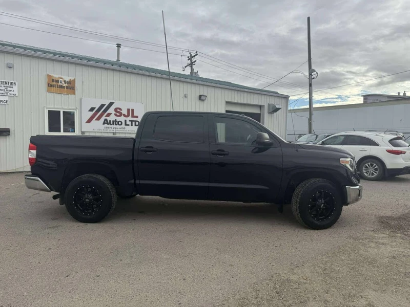 Toyota Tundra 2018* SR5* CREWMAX* 5.7L V8, снимка 9 - Автомобили и джипове - 52576415