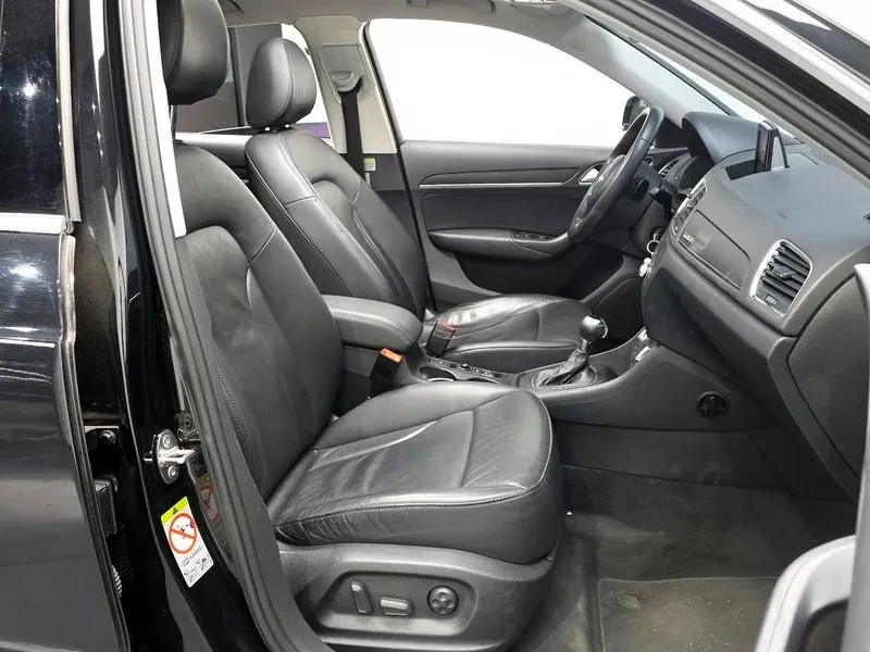 Audi Q3 2.0 TDI Quattro, снимка 11 - Автомобили и джипове - 55128636