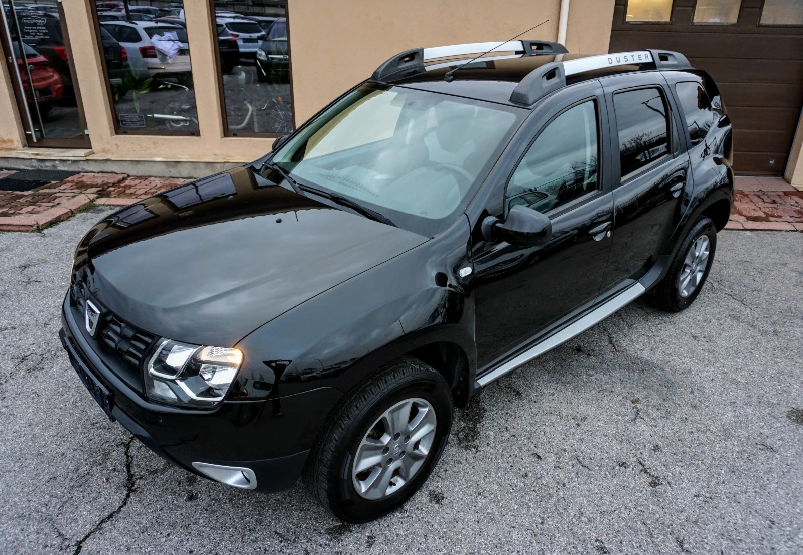 Dacia Duster 1.5 DCI LAUREATE FAMILY - [1] 