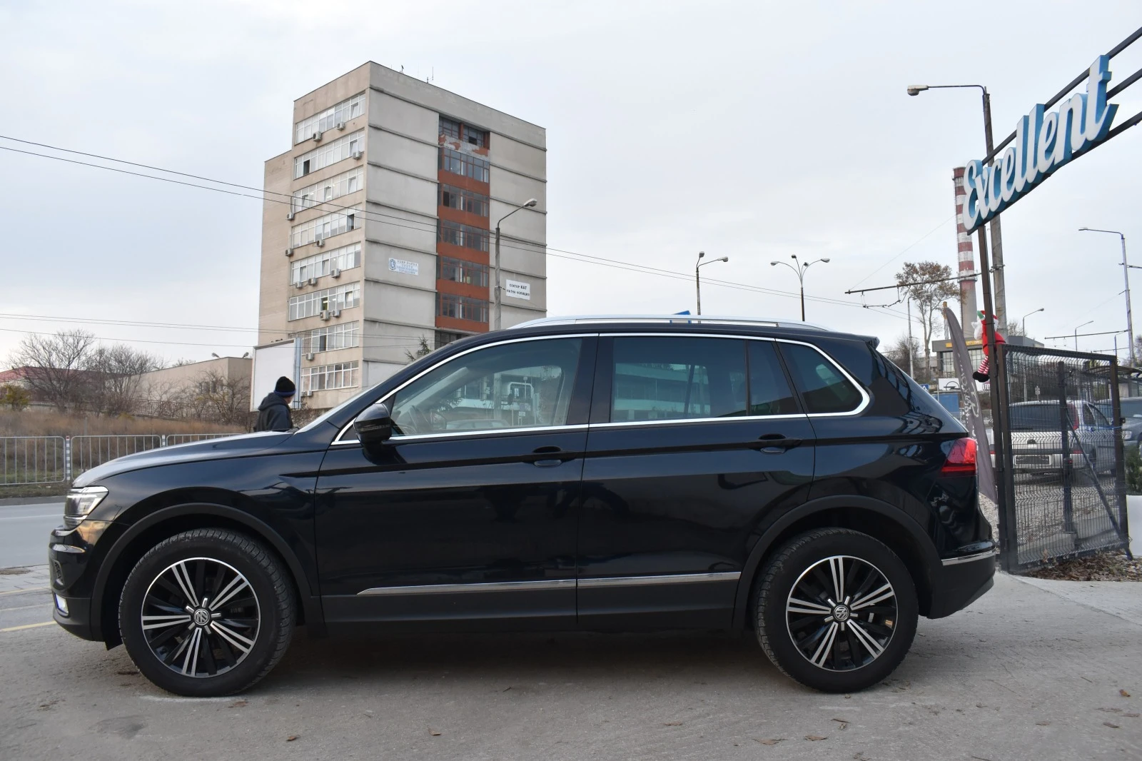 VW Tiguan 4MOTION*FULL-LED - изображение 3