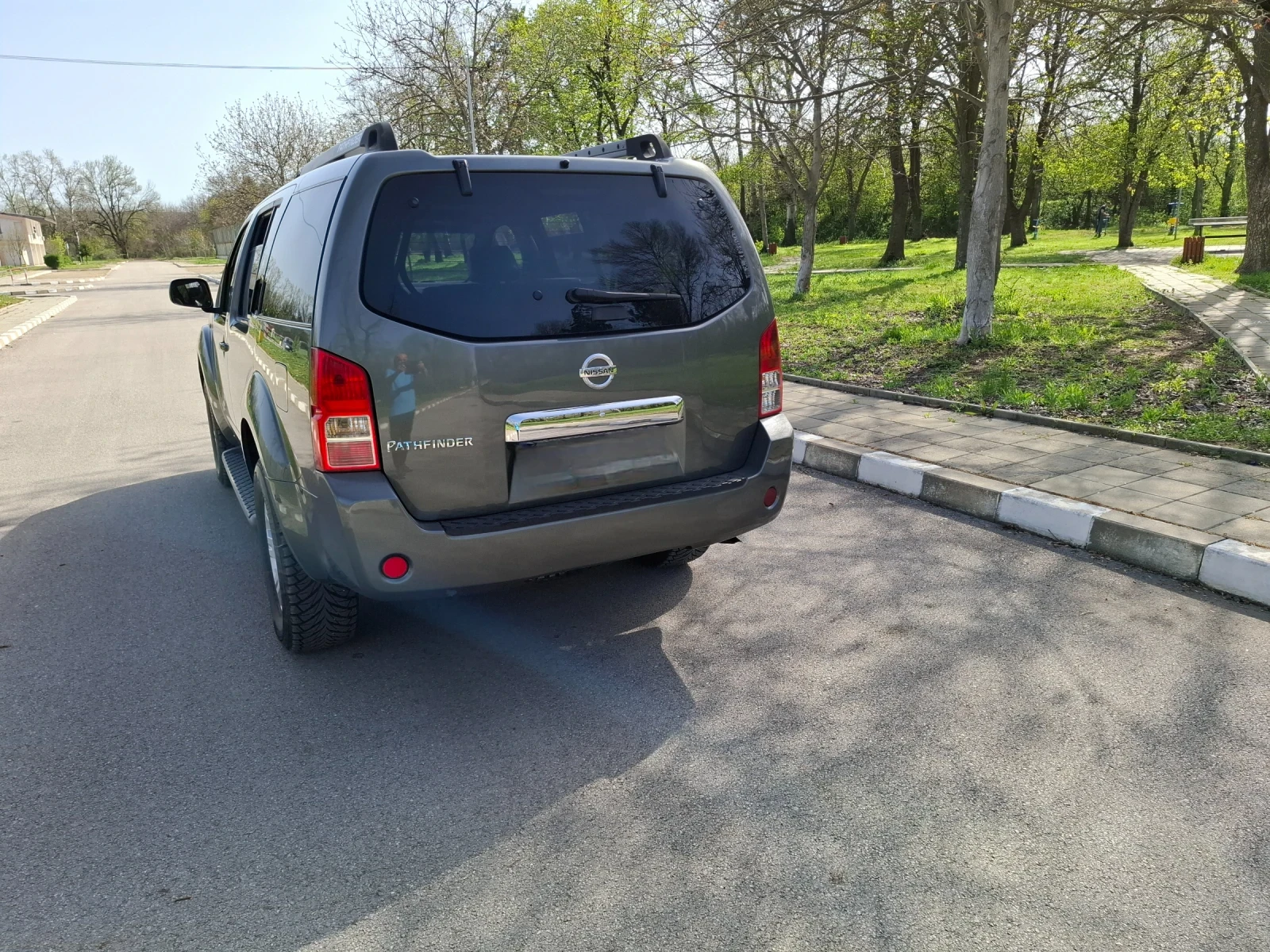 Nissan Pathfinder  - изображение 7