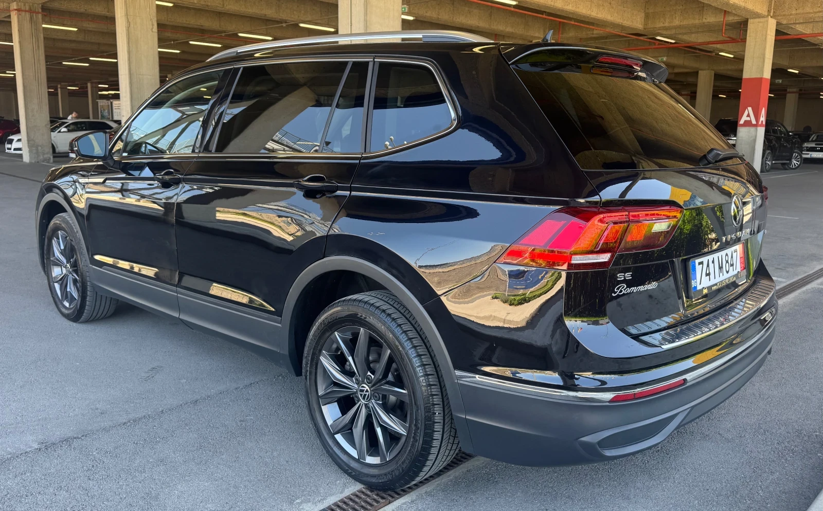 VW Tiguan 4MOTION WAGON/SPORT UTILITY 2.0L I4 - Наличен - изображение 5
