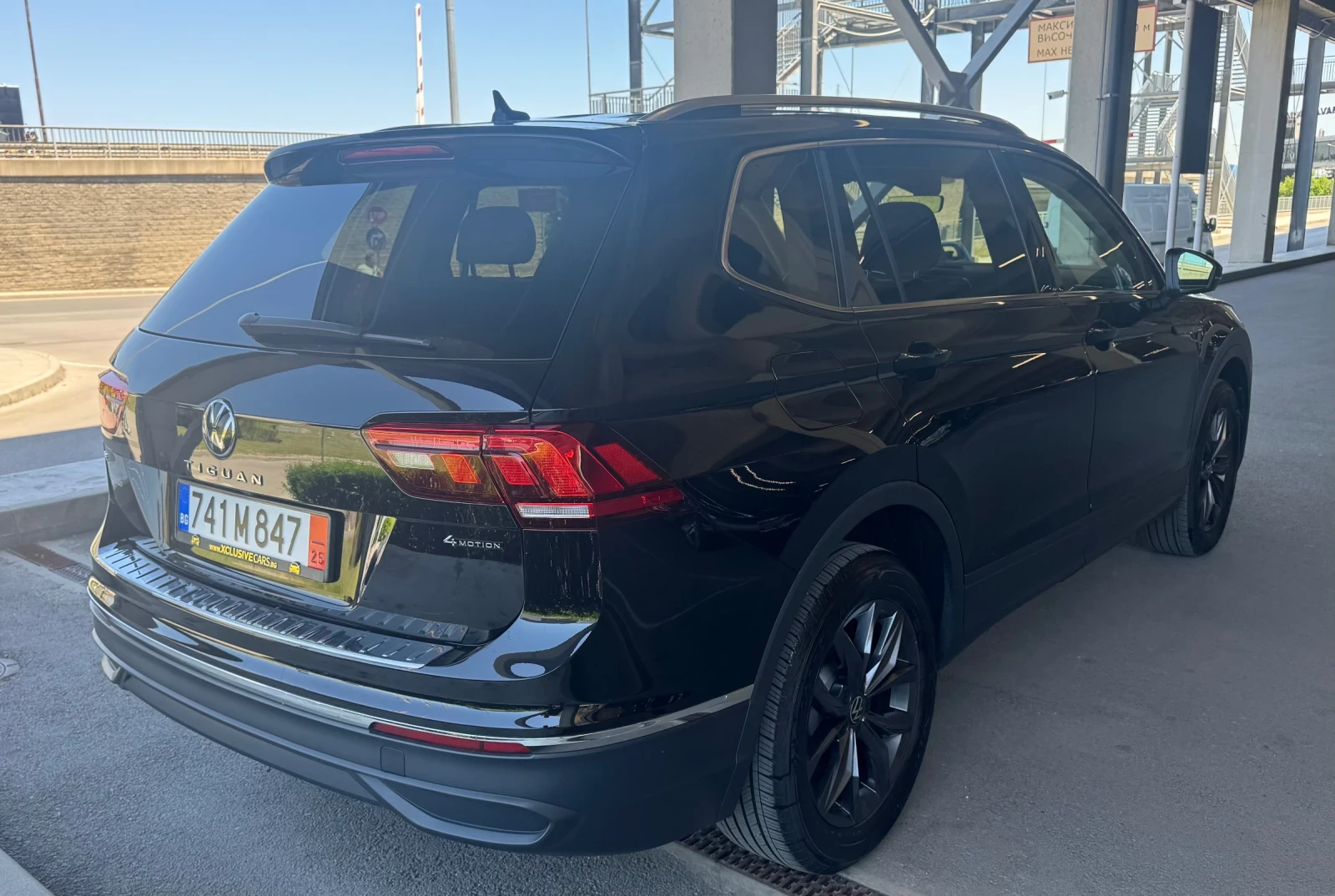 VW Tiguan 4MOTION WAGON/SPORT UTILITY 2.0L I4 - Наличен - изображение 7