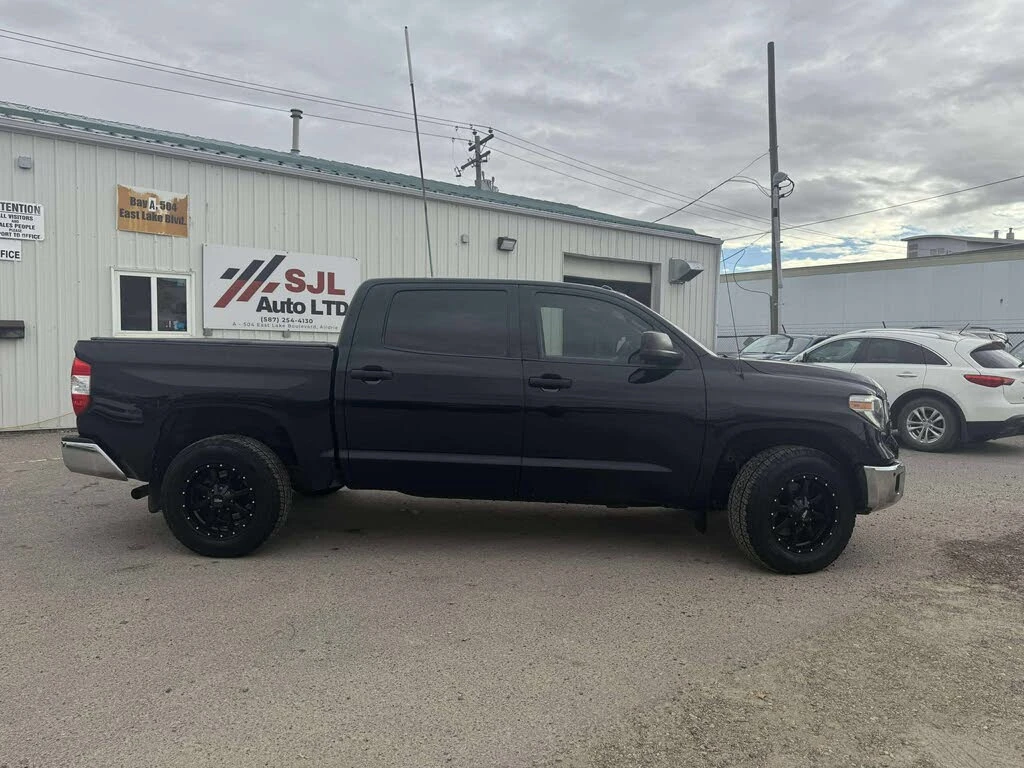 Toyota Tundra 2018* SR5* CREWMAX* 5.7L V8 - изображение 9