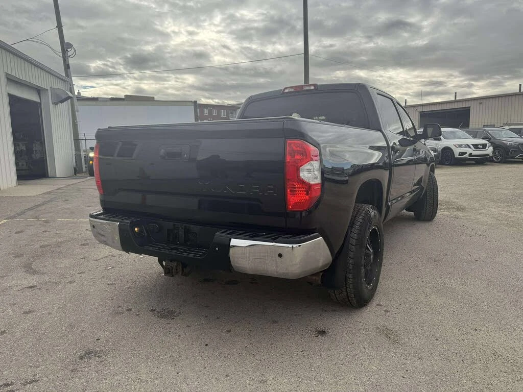 Toyota Tundra 2018* SR5* CREWMAX* 5.7L V8 - изображение 4