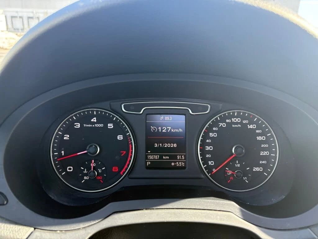 Audi Q3 3.0T* Progressiv* АвтоКредит* (ЦЕНА ДО БГ), снимка 10 - Автомобили и джипове - 54178157