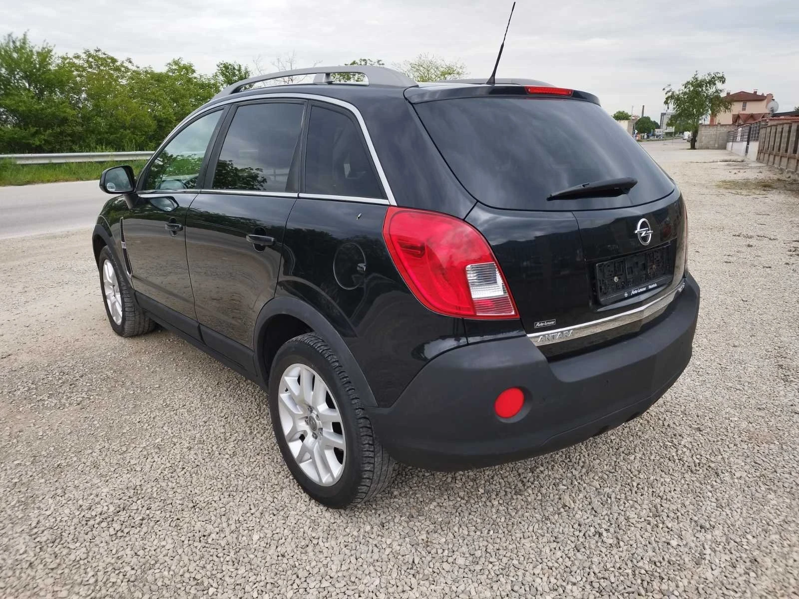 Opel Antara 2.2 CDTI 4x4 121000km, снимка 8 - Автомобили и джипове - 54458642