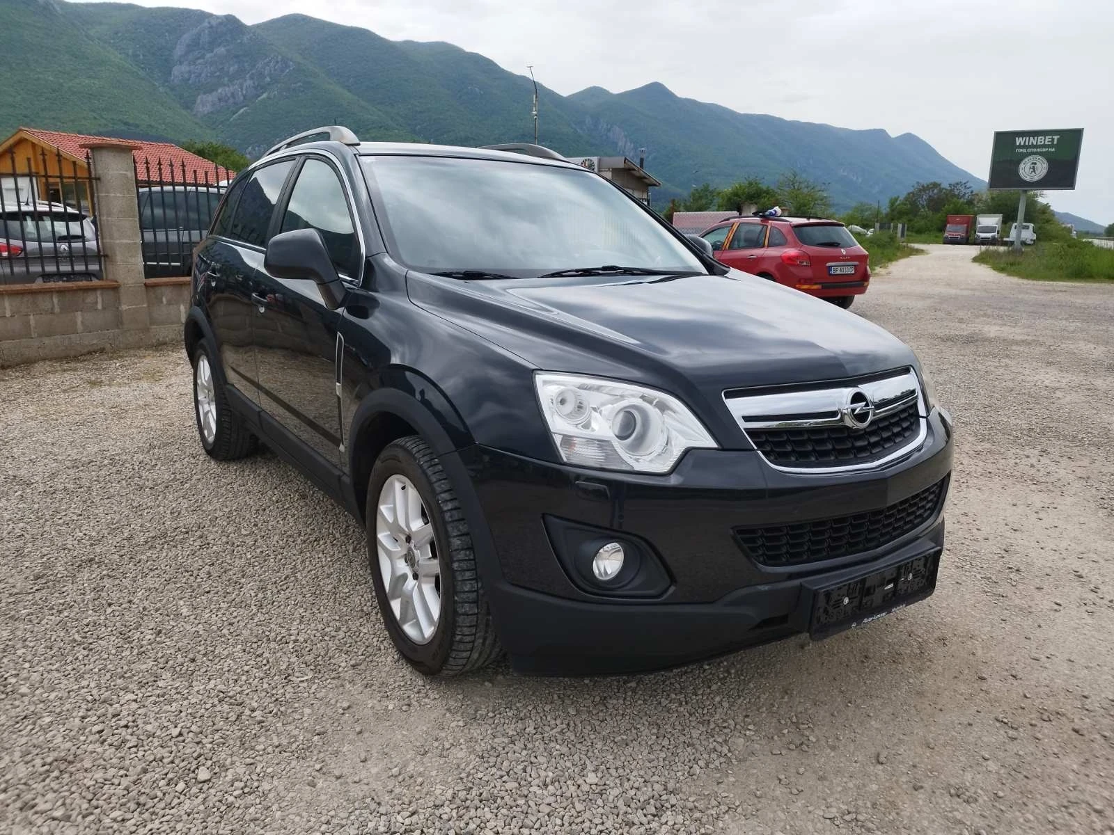Opel Antara 2.2 CDTI 4x4 121000km, снимка 3 - Автомобили и джипове - 54458642