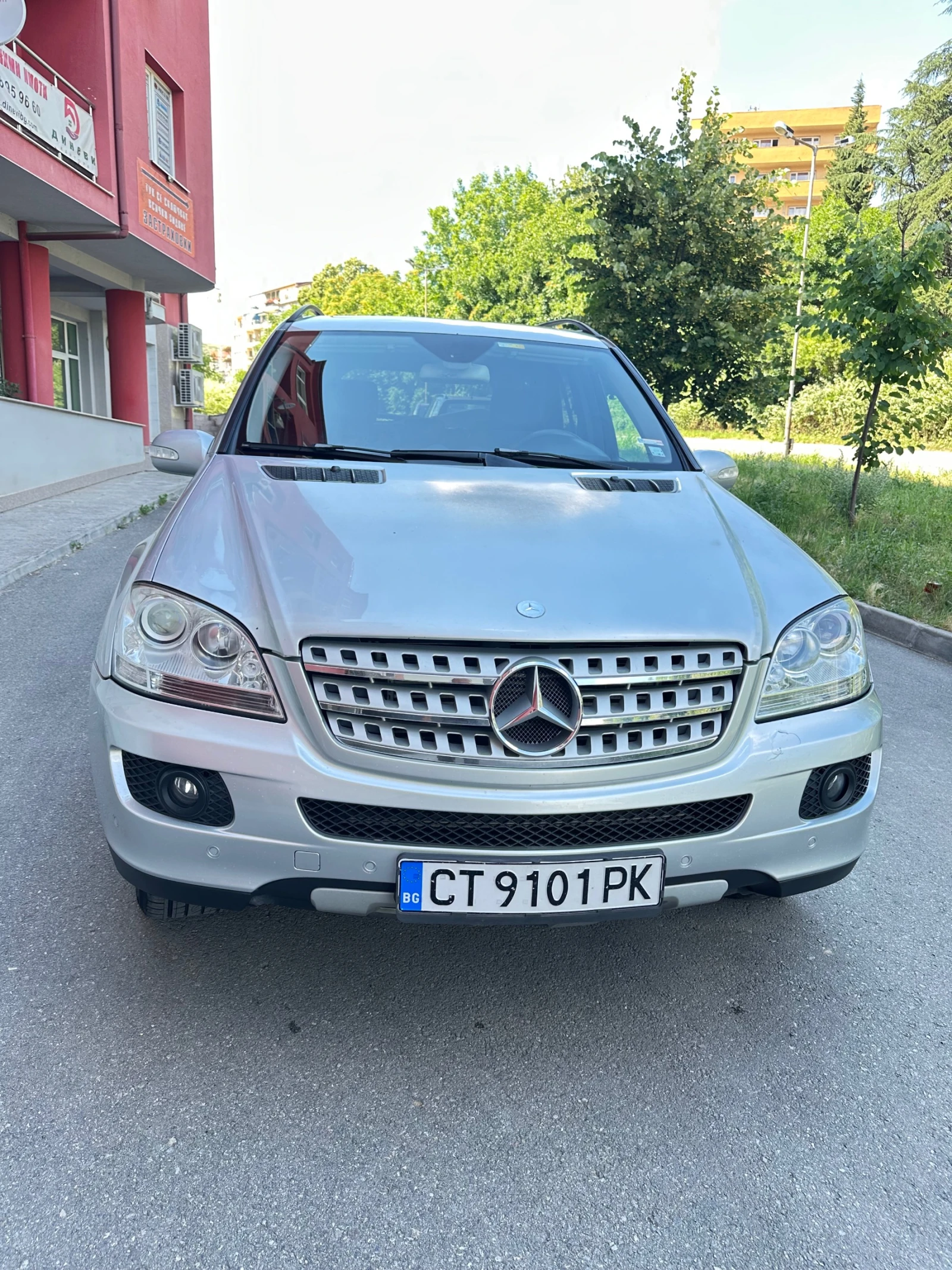 Mercedes-Benz ML 320, снимка 3 - Автомобили и джипове - 54988537