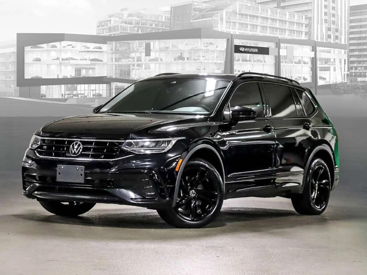 VW Tiguan R-LINE / 4x4 / КОЖА / ПАНОРАМА / ЦЕНА ДО БГ 