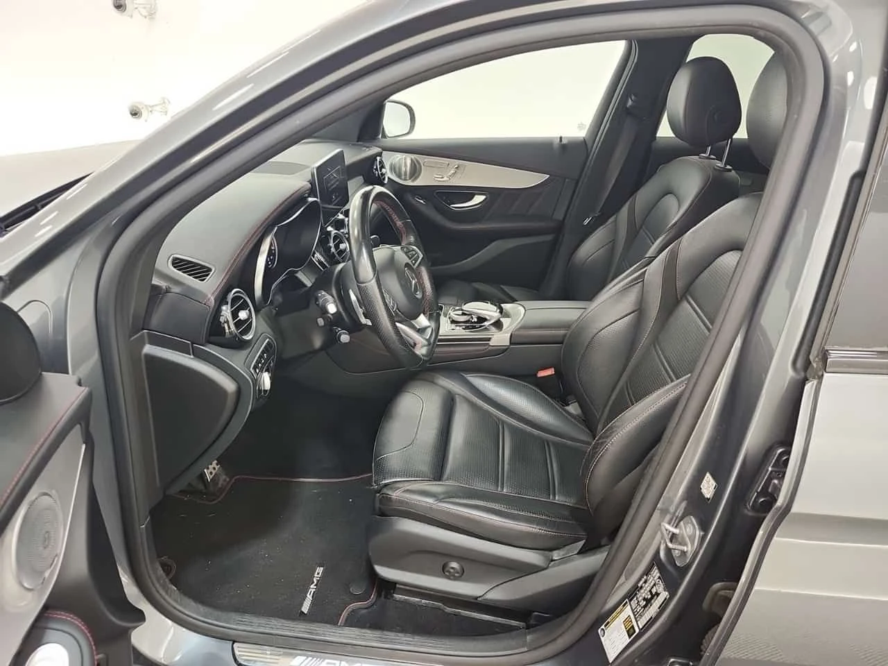 Mercedes-Benz GLC 43 AMG АВТОКРЕДИТ | BURMESTER | 360 | DISTRONIC | PANO, снимка 5 - Автомобили и джипове - 55338636