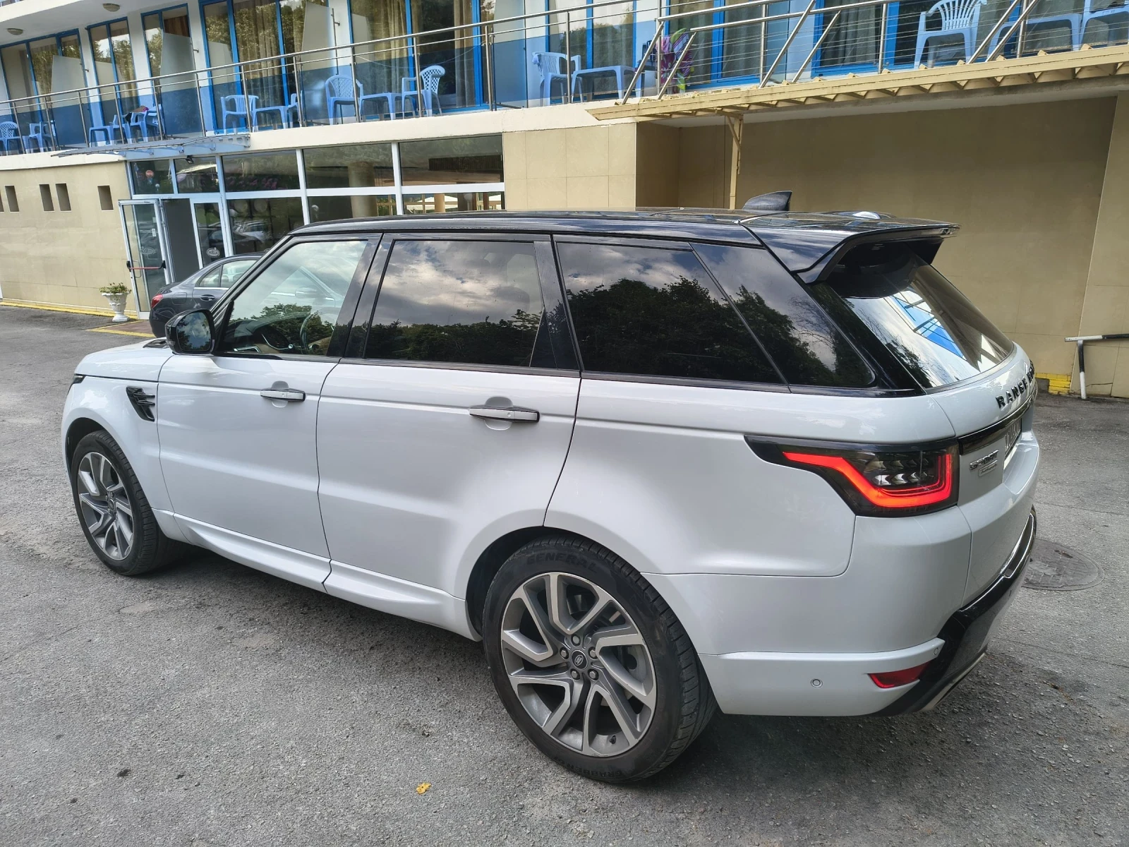Land Rover Range Rover Sport, снимка 7 - Автомобили и джипове - 55581800