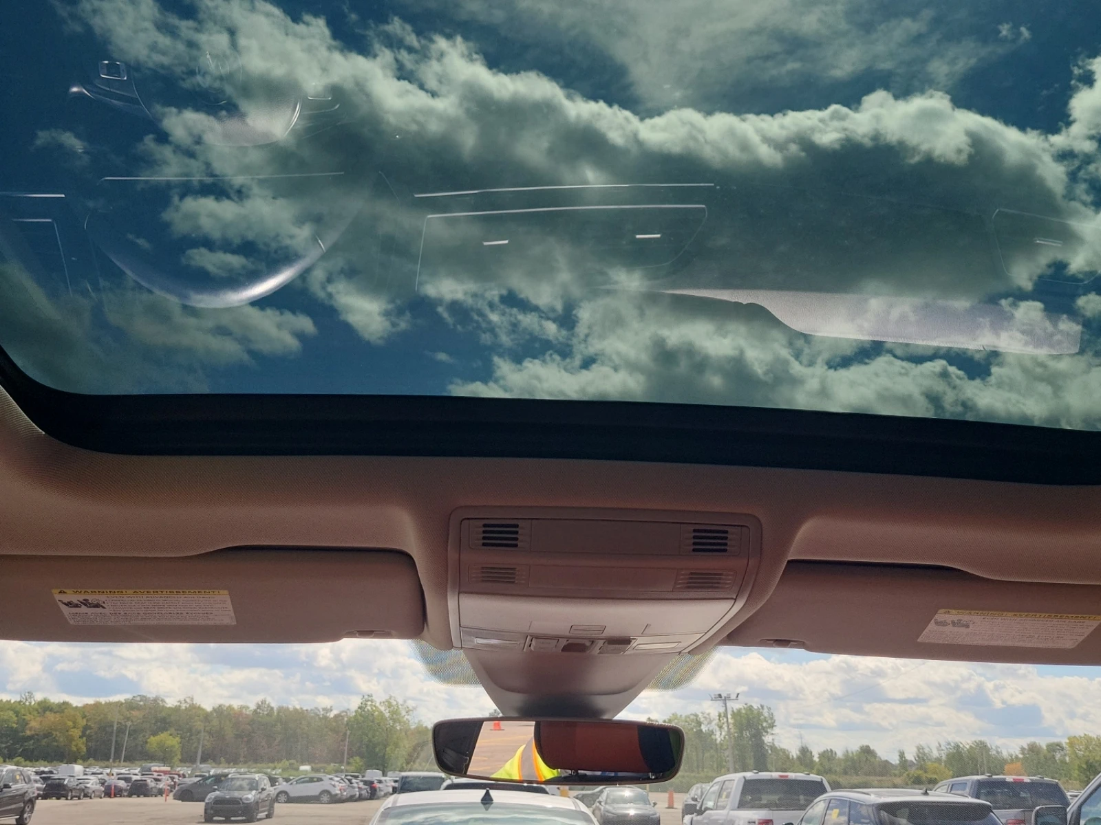 VW Tiguan HIGHLINE, АВТОКРЕДИТ, снимка 13 - Автомобили и джипове - 56029736