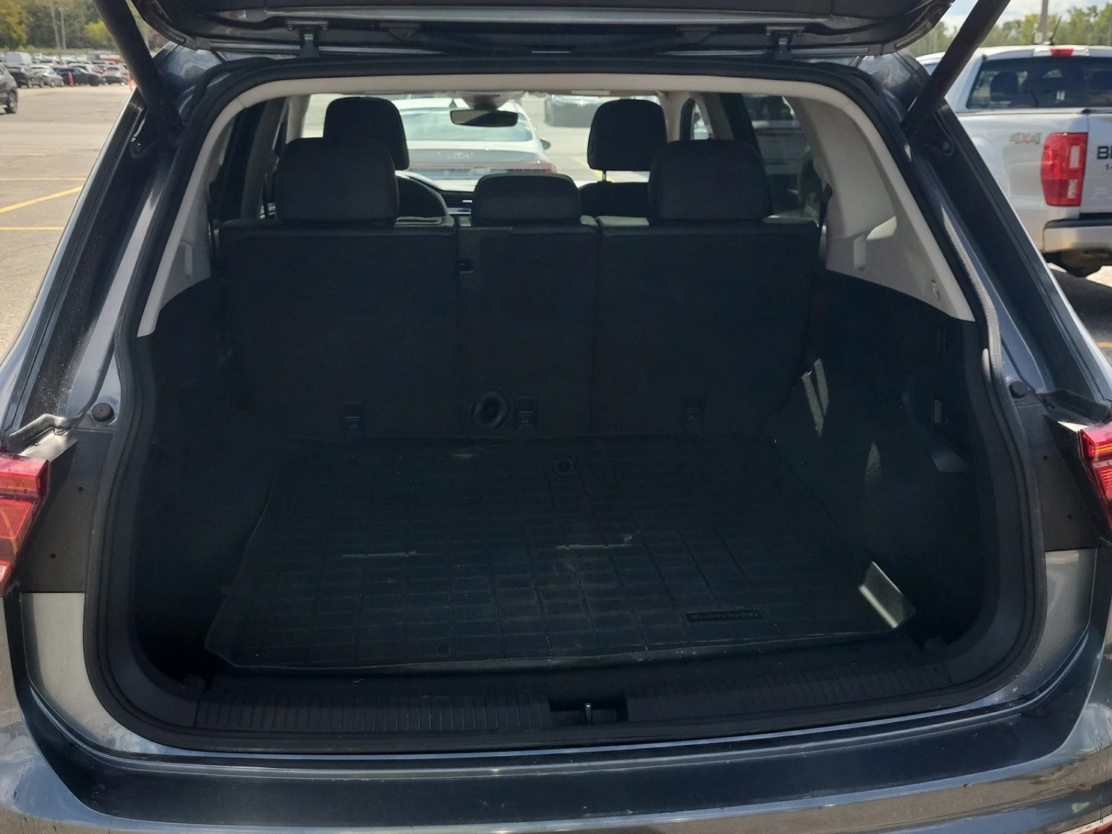 VW Tiguan HIGHLINE, АВТОКРЕДИТ, снимка 14 - Автомобили и джипове - 56029736