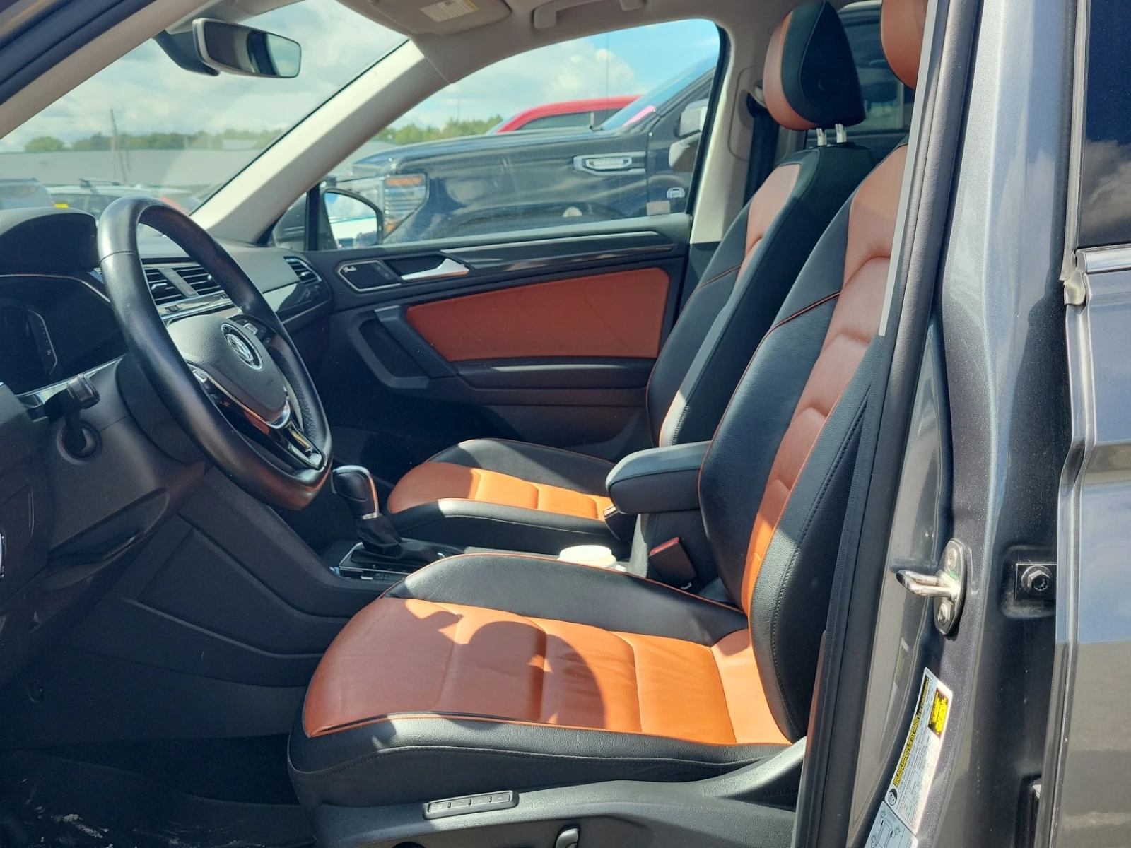 VW Tiguan HIGHLINE, АВТОКРЕДИТ, снимка 5 - Автомобили и джипове - 56029736