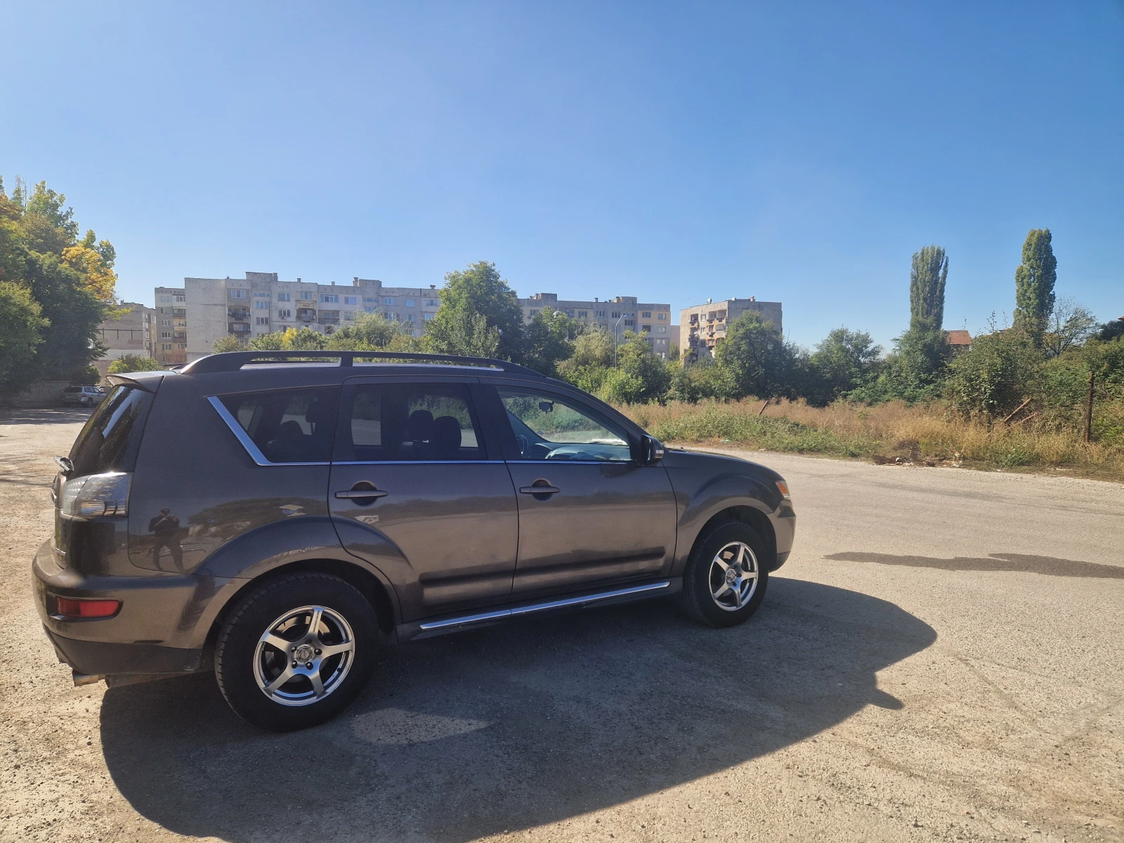 Mitsubishi Outlander, снимка 3 - Автомобили и джипове - 56418130