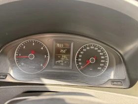 VW Transporter T6 - товоропътнически - 6 местен, снимка 14