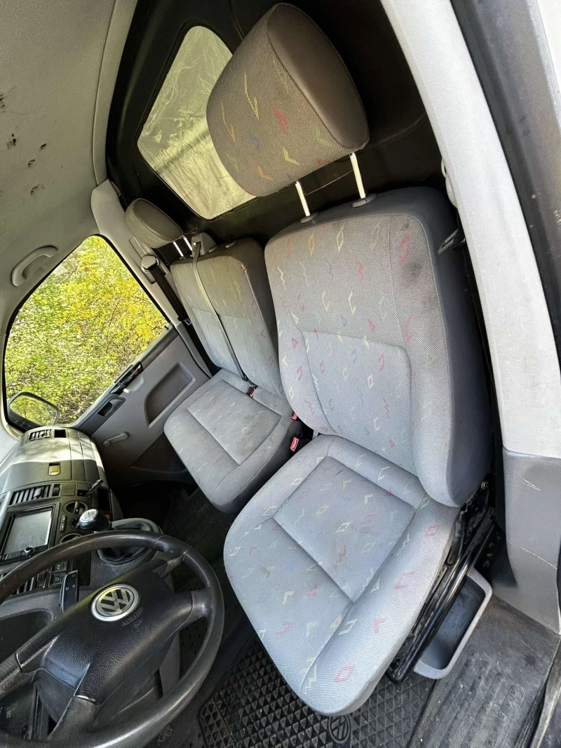 VW T5, снимка 6 - Бусове и автобуси - 48453393