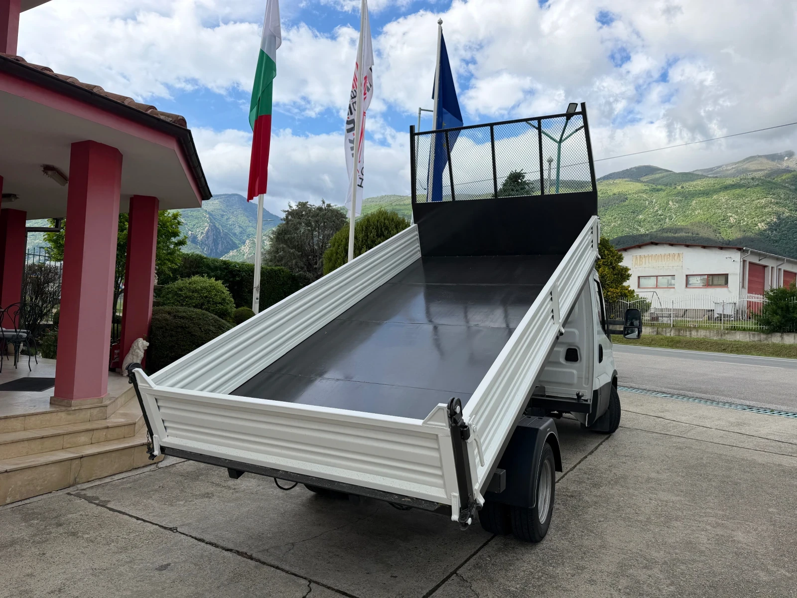 Iveco Daily 3.0HPI* 35C17* Тристранен самосвал* 4.00 метра кош, снимка 9 - Бусове и автобуси - 54653218