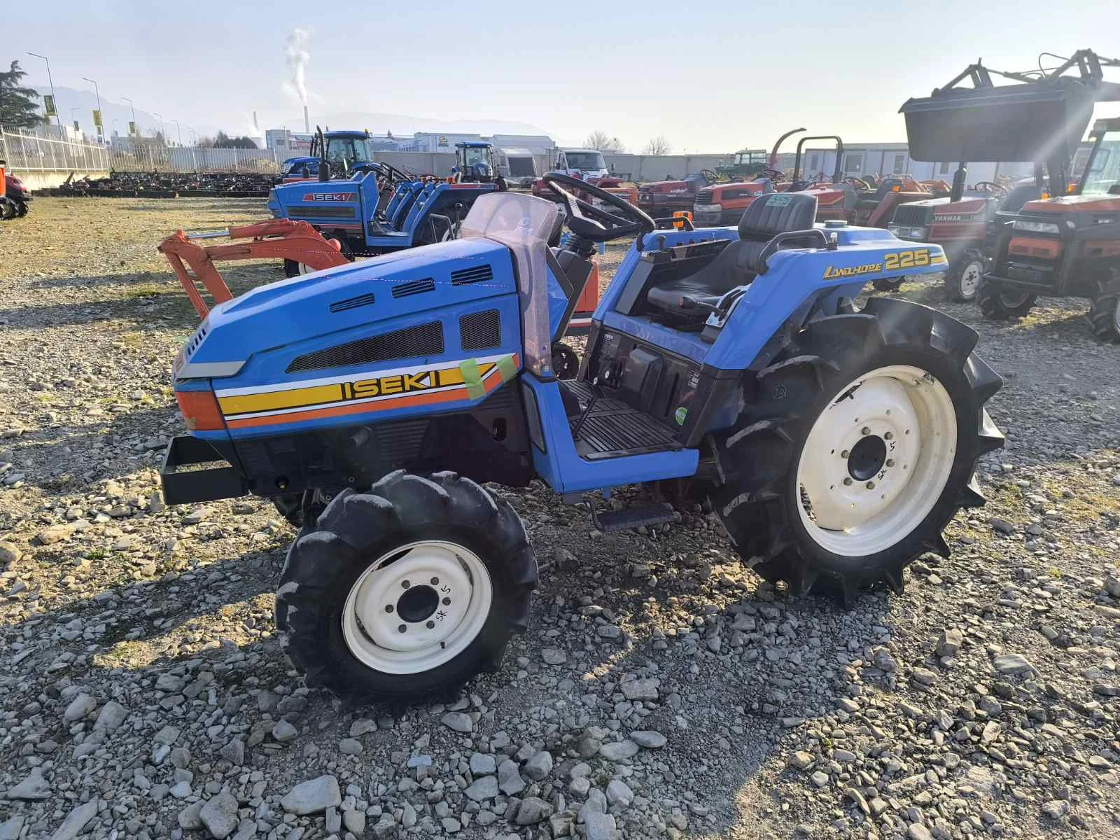 Трактор ISEKI Саки агро Сливен, снимка 9 - Селскостопанска техника - 53856505