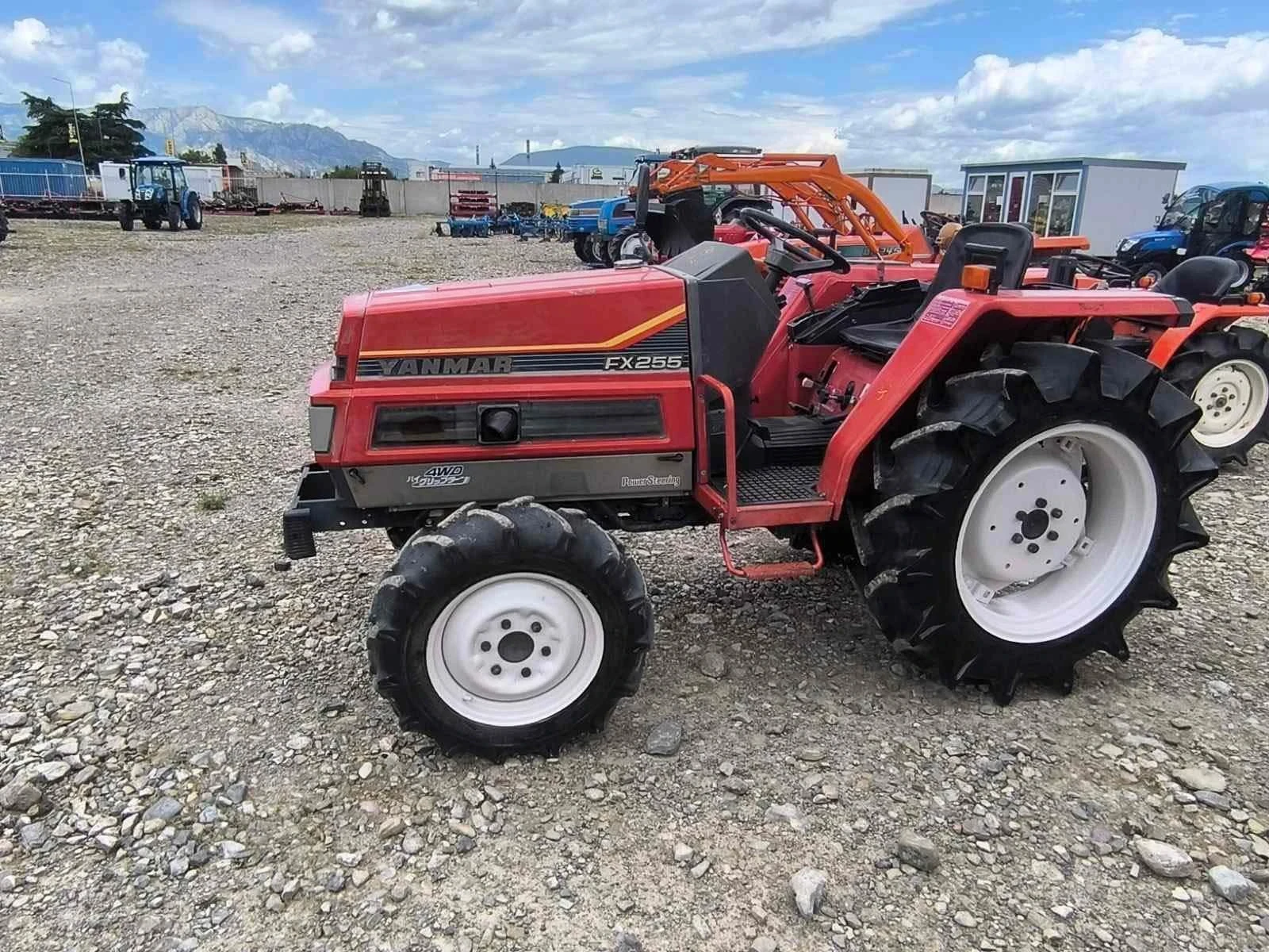 Трактор Yanmar