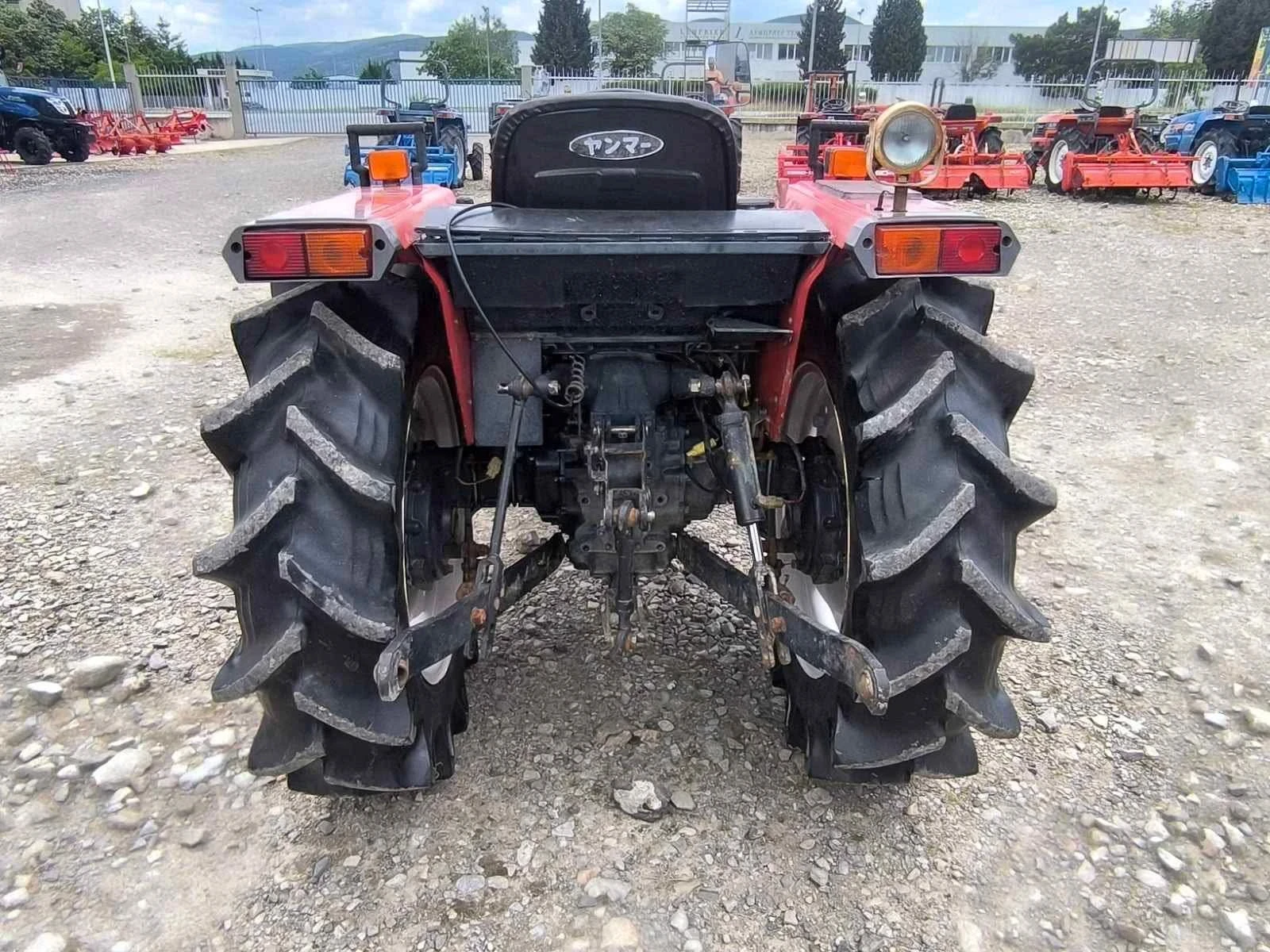 Трактор Yanmar, снимка 7 - Селскостопанска техника - 54727141