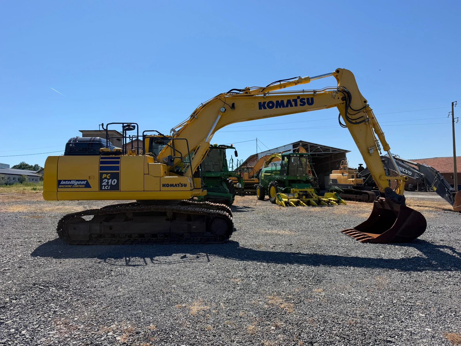 Багер Komatsu PC 210 LCI-11 ЛИЗИНГ, снимка 8 - Индустриална техника - 54593965