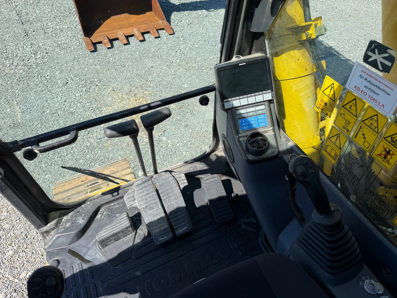 Багер Komatsu PC 210 LCI-11 ЛИЗИНГ, снимка 15 - Индустриална техника - 54593965