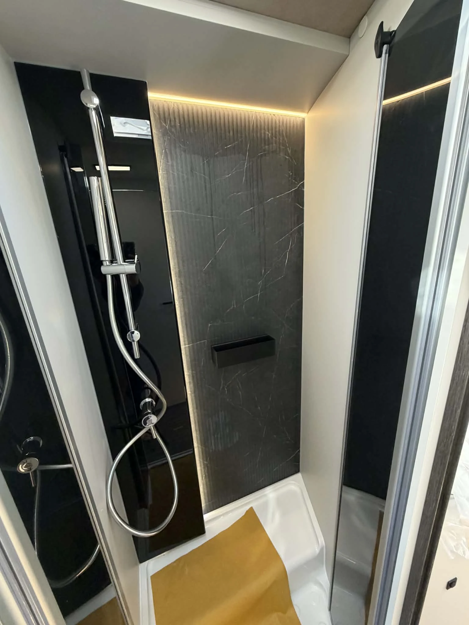 ������ Mobilvetta Kea P86 180�.�. ��8 2026  | Mobile.bg � ����������� 5