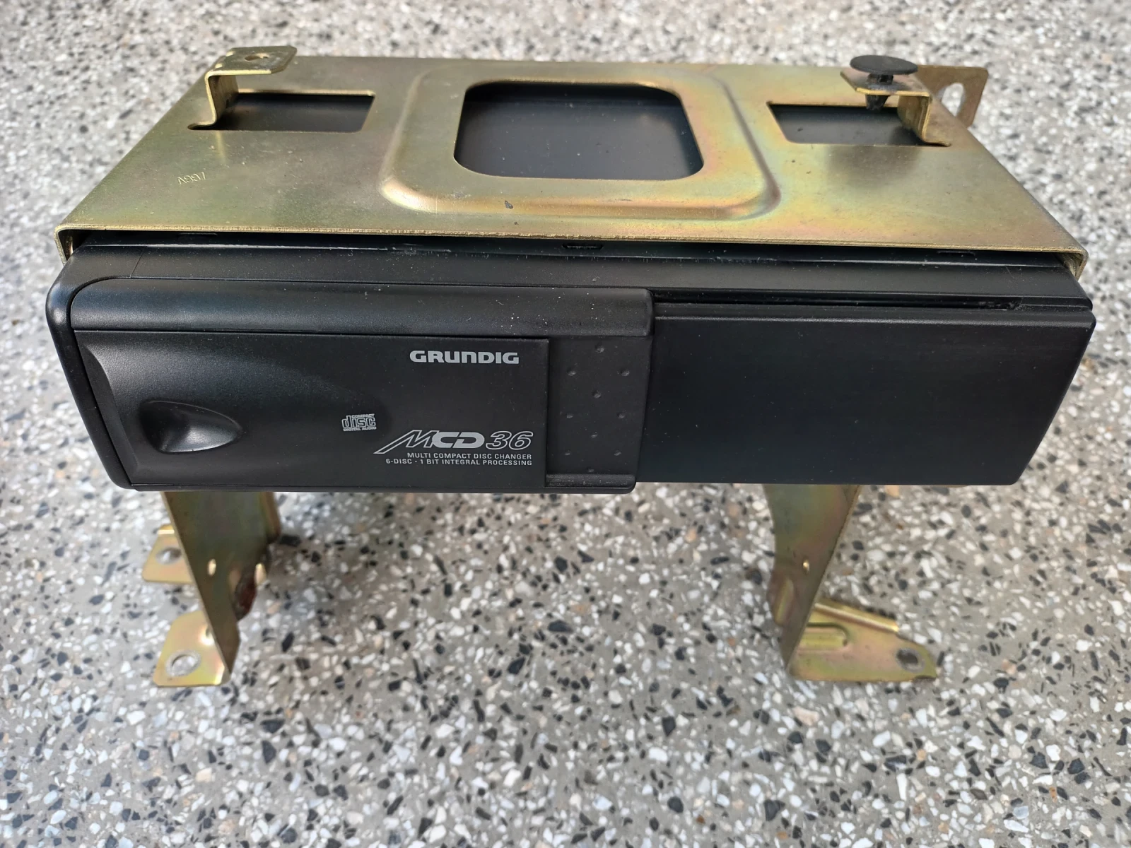 CD changer Grundig | Mobile.bg � ����������� 1