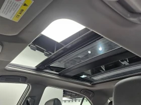 Toyota Camry 2.5 XV70, снимка 15