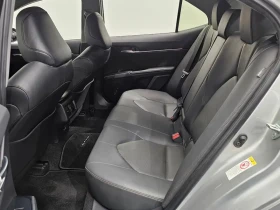 Toyota Camry 2.5 XV70, снимка 12