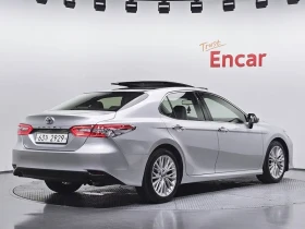 Toyota Camry 2.5 XV70, снимка 2
