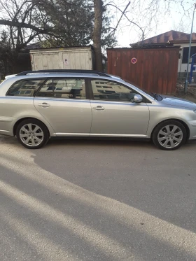 Toyota Avensis D4D 6 скорости, снимка 1