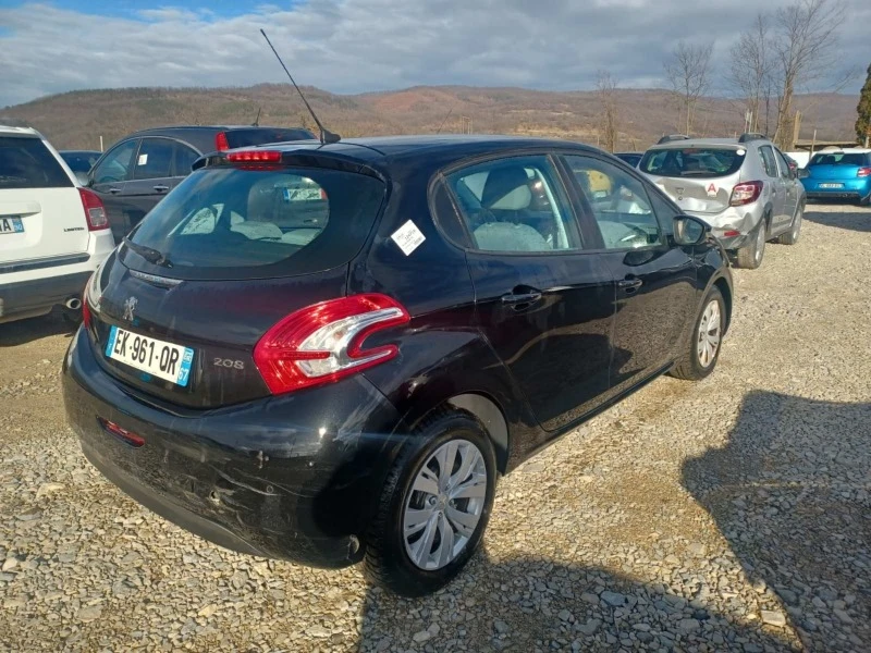 Peugeot 208 1.2vti , снимка 5 - Автомобили и джипове - 43905401